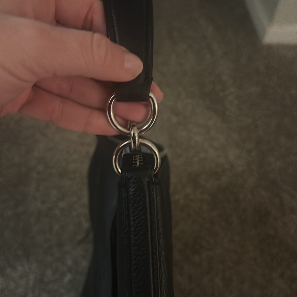 Vintage Coach Black Leather Shoulder Bag - Picture 8 of 10